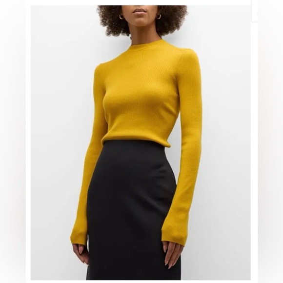 Burberry sweater - Picture 1 of 14